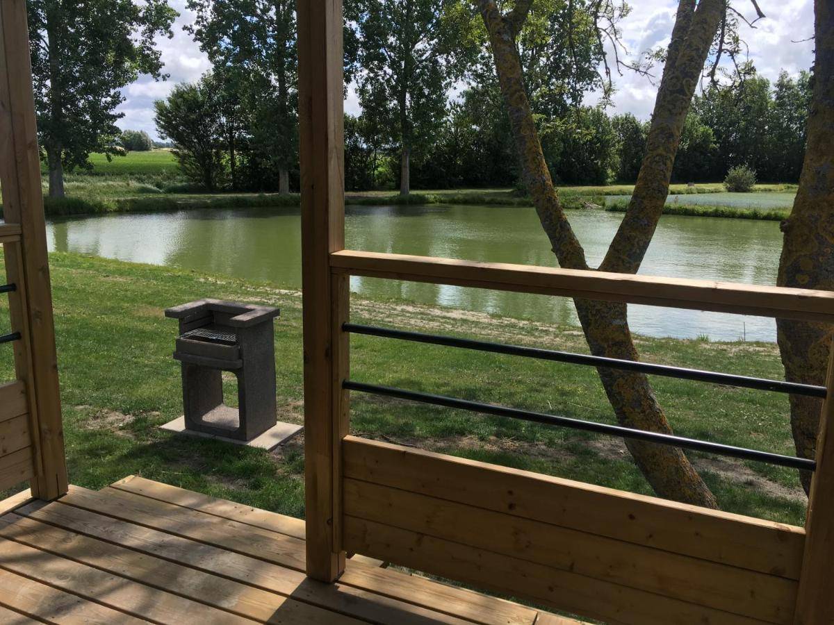 Camping La Haie Penee **** Saint-Quentin-en-Tourmont Exterior photo