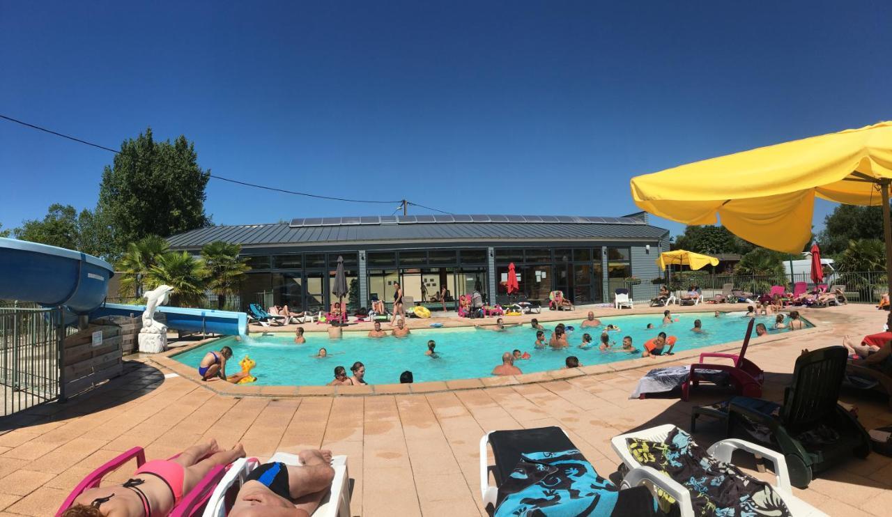 Camping La Haie Penee **** Saint-Quentin-en-Tourmont Exterior photo