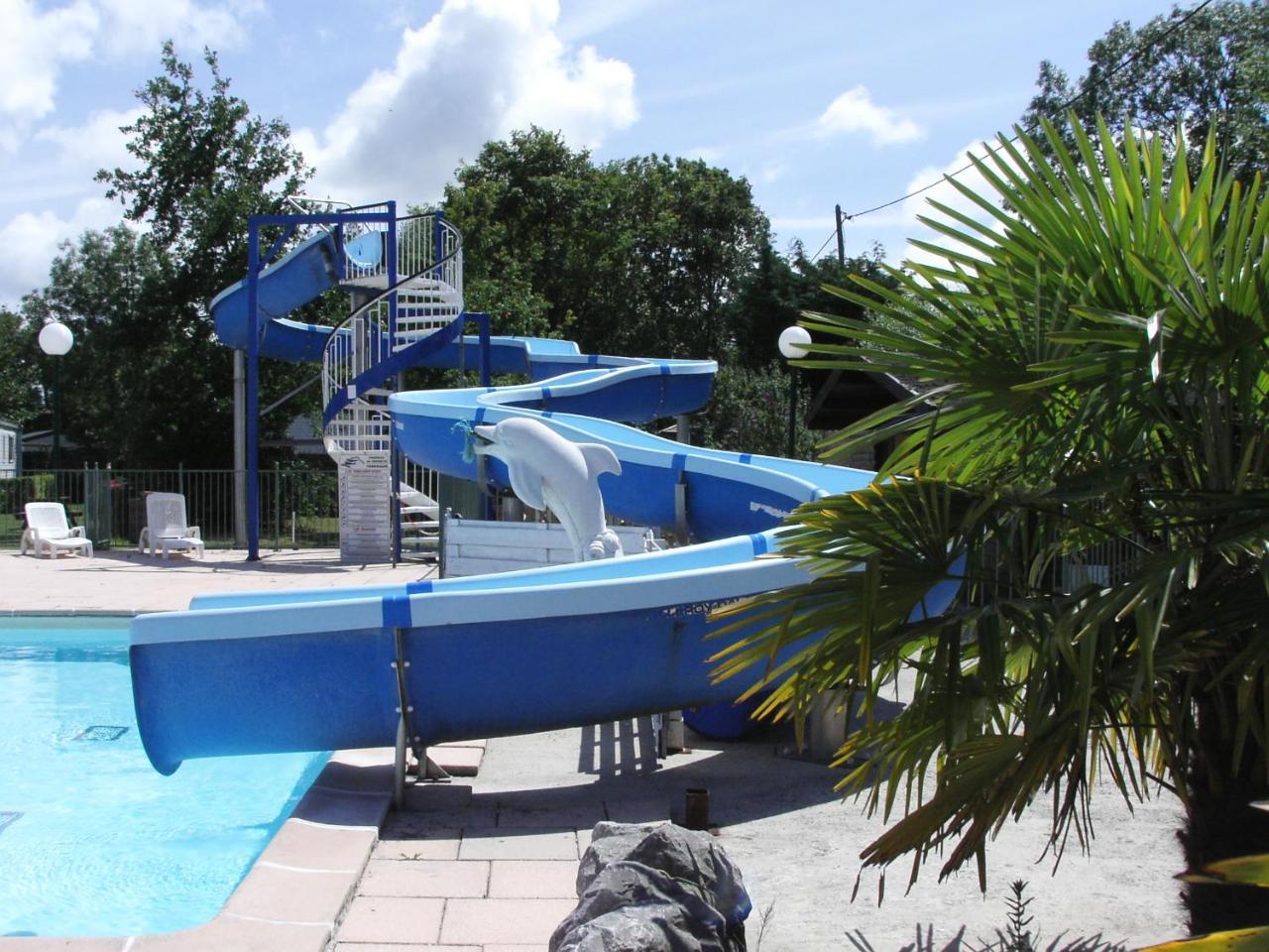 Camping La Haie Penee **** Saint-Quentin-en-Tourmont Exterior photo